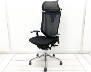 【訳あり品】【オフィスの執務室、会議室におすすめ！】■オカムラ(okamura)製　バロン(Baron)チェア　肘無　ハイバック　背面メッシュ　■ヘッドレスト・ハンガー付き　■ブラック【硬めの座面が大人気！国産メッシュチェアの代表格！】【弊社使用欄：A01039039】