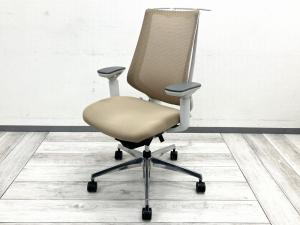 【2022年製】上質感と快適性を両立した高機能チェア 色ベージュ
#静岡市（葵区） #浜松市（中区） #富士市 #沼津市 #三島市