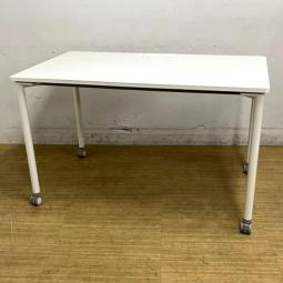 【在庫入替セール】イトーキ　アクティブフィールド　パーソナルテーブル（平机）　角型　キャスター脚　配線口タイプ　天板ホワイト×脚ホワイト