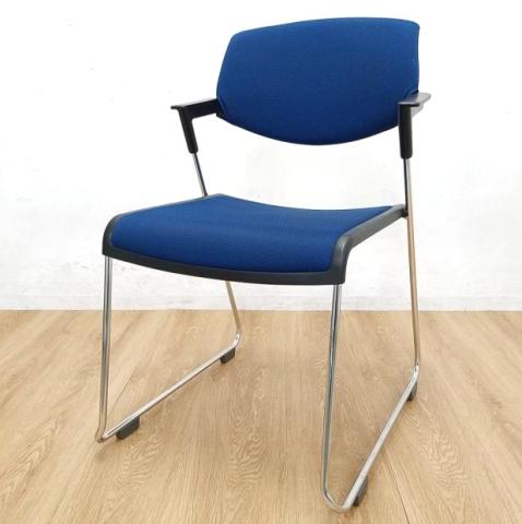 【中古】サティオ CK-M620　CK-M621E6G9T6 コクヨ（KOKUYO） スタッキングチェア