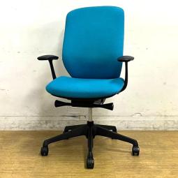 オカムラ　シルフィ　肘付きハイバック　背：クッション　ブルーグリーン×ブラックフレーム　前傾機能がウリの高機能チェア