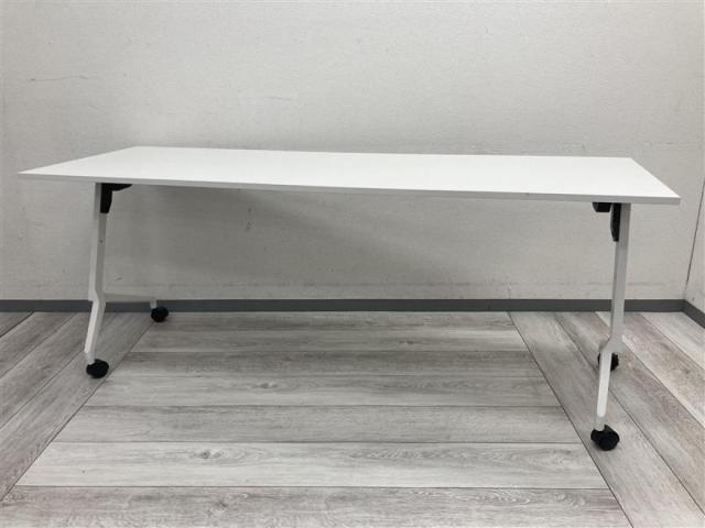 【在庫入れ替えSALE】【大ロットで揃います！】イトーキ製　折りたたみテーブル(サイドスタックテーブル)・フラップテーブル
休憩室・会議室・ミーティングテーブルとして優秀なテーブルになります。〈愛知・岐阜・三重・静岡〉