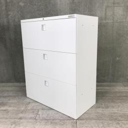 【南】オカムラ製の書庫(ローキャビネット)【レクトラインシリーズ(3段ラテラル)】が入荷しました！　＊福岡市で中古オフィス家具をお探しなら、オフィスバスターズ福岡南店へ！
福岡市南区を拠点に、デスク・チェア・書庫・複合機など中古オフィス家具を一式ご提供。福岡市内のオフィス移転や起業、レイアウト変更もワンストップでサポートします。＊