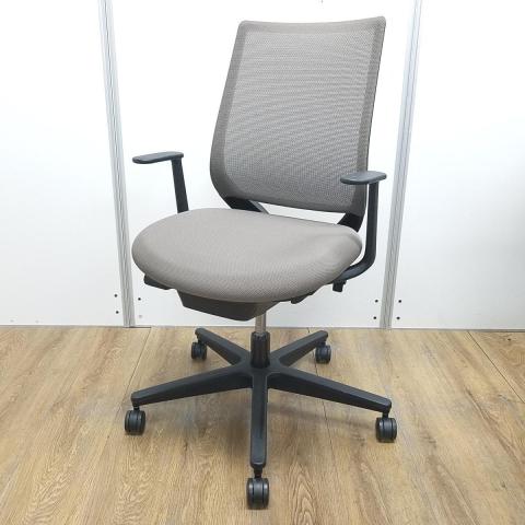 【中古】ミトラ2  コクヨ（KOKUYO） 肘付ローバックチェア