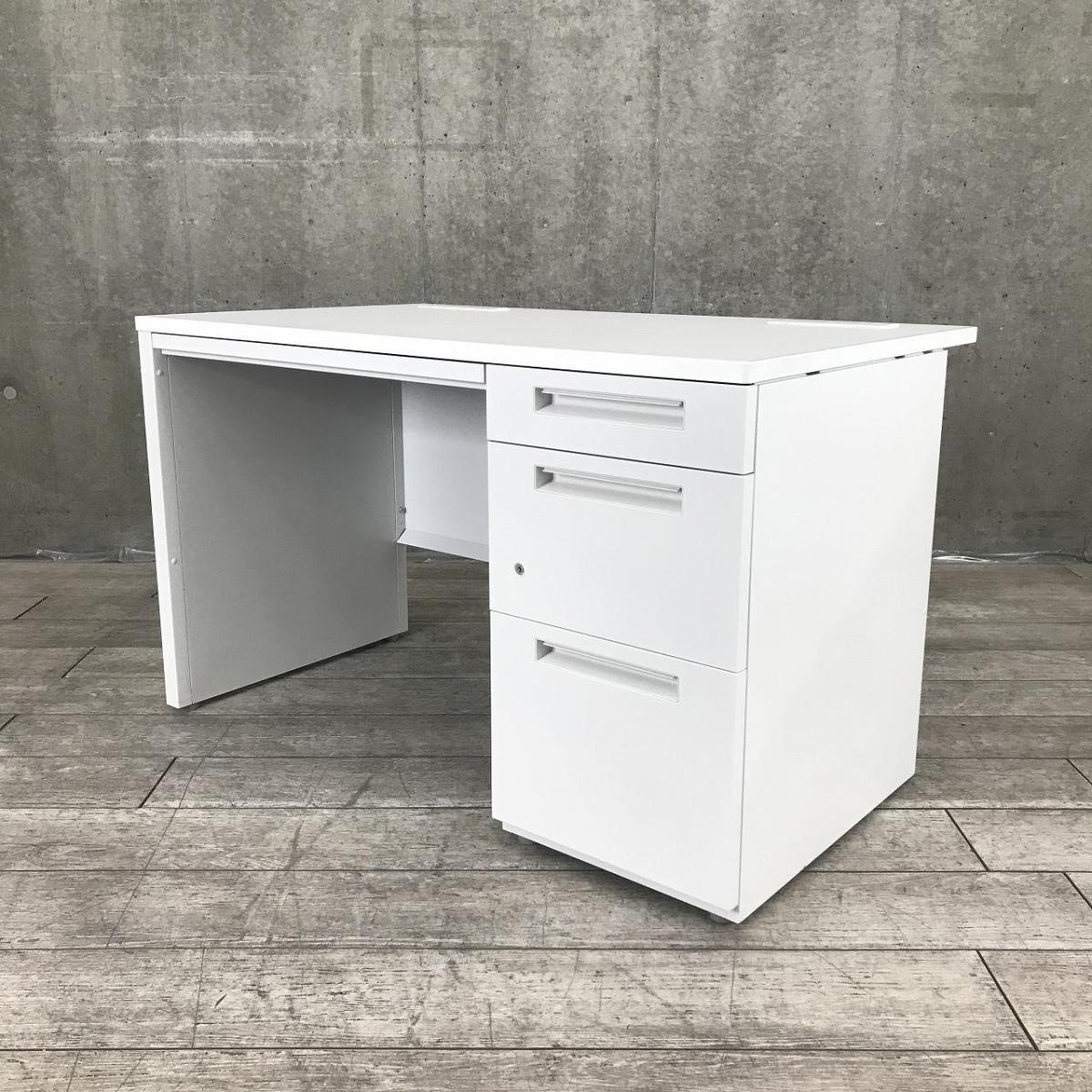 【イナバの技術が詰め込まれたスタンダードなオフィスデスク！収納も充実で使いやすい！】■イナバ(Inaba)製　デュエナシリーズ　片袖机　W1200×D700㎜　■パネル脚　■ホワイト　■シリンダー鍵【弊社使用欄：A01044382】【ID】
                        デュエナ
                                    中古
            