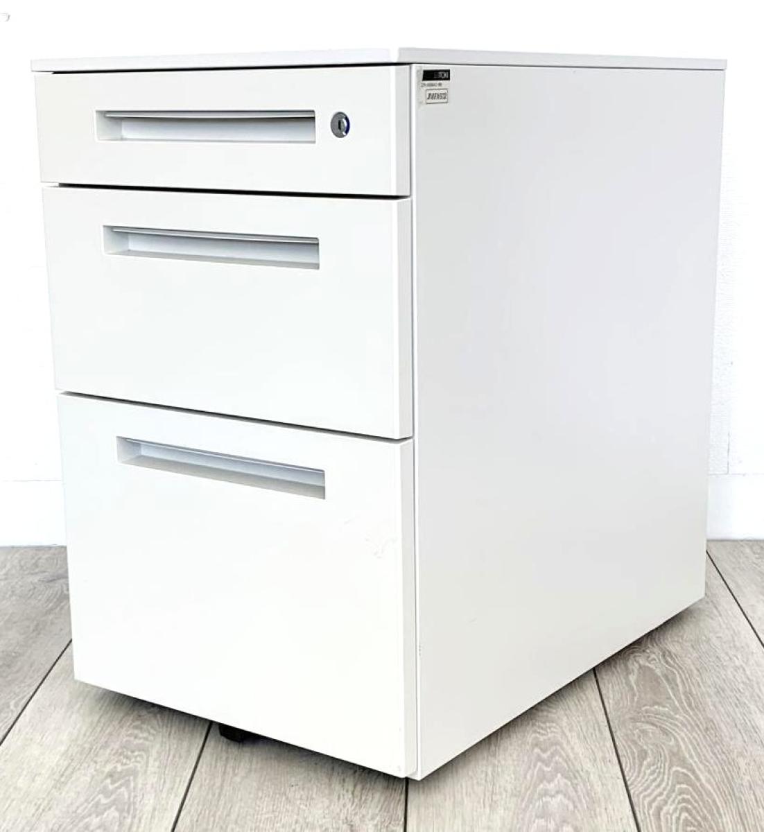 【使いやすさで選ぶならコレ！】■イトーキ製　3段ワゴン　ホワイト　■デスクサイドワゴン【ITOKI　CZR】
                        CZR
                                    中古
            