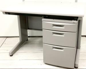 【幅1000㎜のコンパクトタイプ！使い勝手の良い３段収納の疑似片袖机！】■イトーキ（ITOKI）製　CZNシリーズ　片袖机　■W1000㎜　■グレー　■シリンダー錠※横浜本店撮影画像