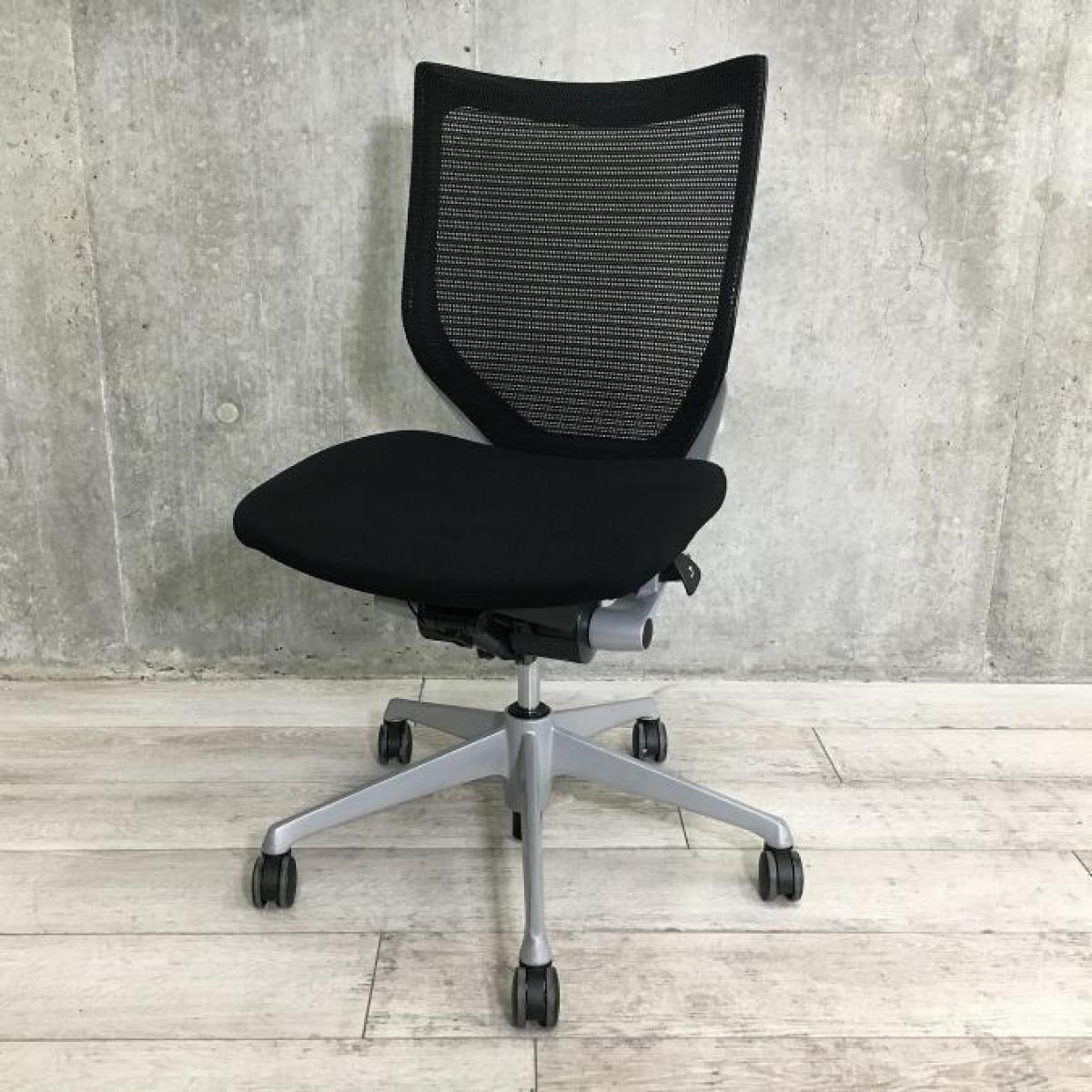 【1脚限定！】【専門御者でクリーニング済み！】【オフィスの執務室、会議室におすすめ】■オカムラ（okamura）製　バロン（Baron）チェア　ローバック　ブラック　■背面・メッシュ　■肘無し　シルバー脚【AD】
                        バロンチェア
                                    中古
            