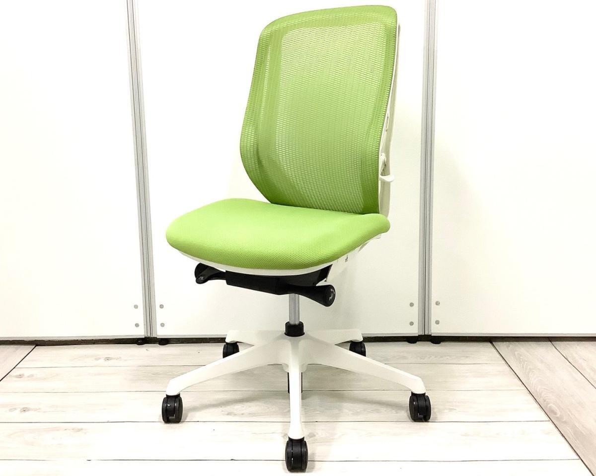 【2020年製】【1番人気】ワークチェア アームレストなし ホワイトボディ オススメ(おすすめ) 大人気 ■Okamura/オカムラ 　■Sylphy/シルフィー 　■前傾チルト　■ハイバック
                        シルフィーメッシュ
                                    中古
            