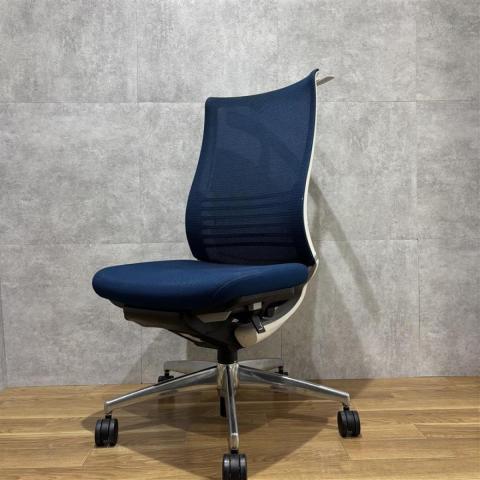 【中古】ベゼル アルミポリッシュ  コクヨ（KOKUYO） 肘無ハイバックチェア