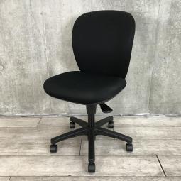 【オフィスに求められる基本性能を備え、コスパにも優れたベーシックチェア！】■イトーキ(ITOKI)製　リエット(Liett)チェア　肘無し　ローバック　■ブラック