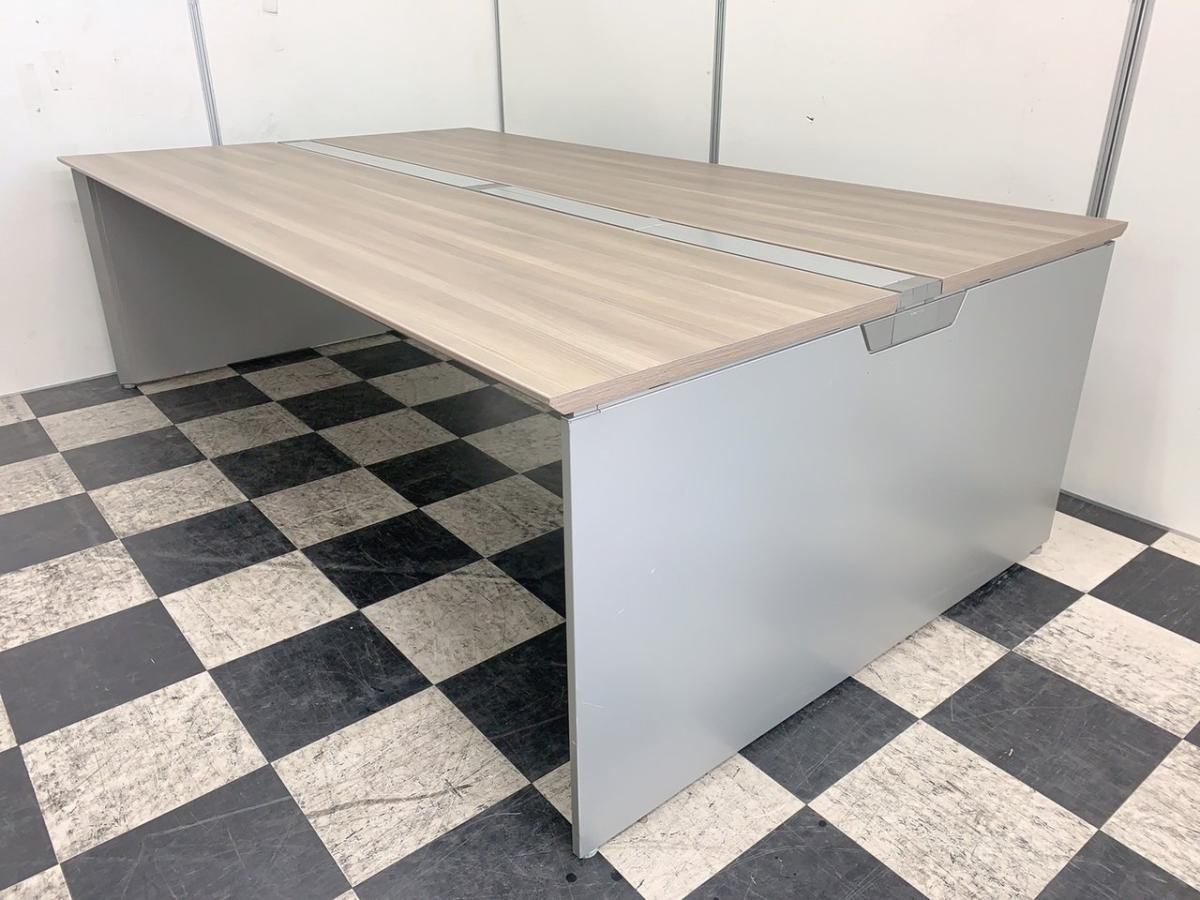 【関西倉庫入荷】■オカムラ　フリーウェイ　幅4800mm×奥行1400mm　■天板プライズウッドミディアム×脚シルバー【8名様推奨サイズ！　おしゃれなナチュラル天板のフリーアドレスデスク！】
                        プロユニットフリーウェイ
                                    中古
            