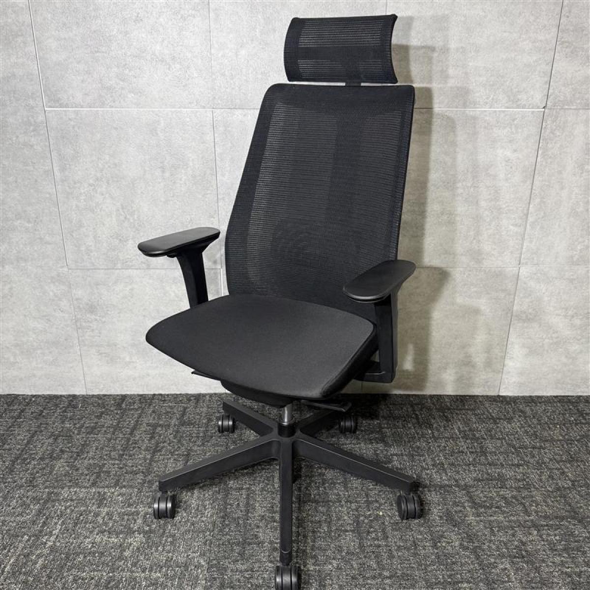 【イトーキ製のコスパ◎チェア！ヘッドレスト付きで快適な座り心地を！】■イトーキ製　サリダ　ブラック　《オフィスバスターズ福岡博多店は、福岡を拠点として、日本全国へ中古オフィス用品・オフィス家具を提供しております》
                        サリダ（salida）チェア
                                    中古
            