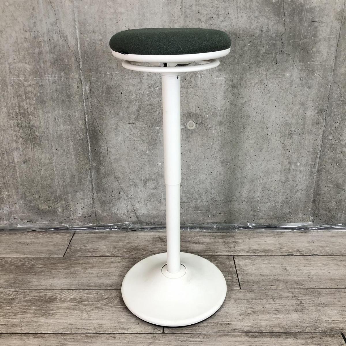 【半立位姿勢で短時間のパソコン作業やミーティングにも最適！】■オカムラ　ピルエットチェア　座：ダークグリーン　ホワイトシェル　SH565～815mm　■ハイチェア　ハイスツール　カウンターチェア【Okamura　pirouetto】【ABW】
                        ピルエット
                                    中古
            