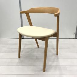 【大量入荷商品】【木製でおしゃれ！打合せや会議室、休憩スペースなど使いどころ様々！】■オカムラ製　L114シリーズ　ミーティングチェア　■ブラウン【OKT90】【関東倉庫在庫品】【弊社使用欄：】