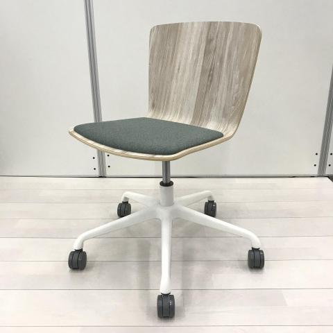 ミーティングチェアの格安販売 - 中古オフィス家具ならオフィスバスターズ