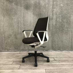 【関東倉庫在庫品】【理想的な作業姿勢をキープ！通気性も抜群な背もたれメッシュ！】■イトーキ製　ノナ　肘なしハイバックチェア　■ブラック　【弊社使用欄：A01020296】【ECBMC】