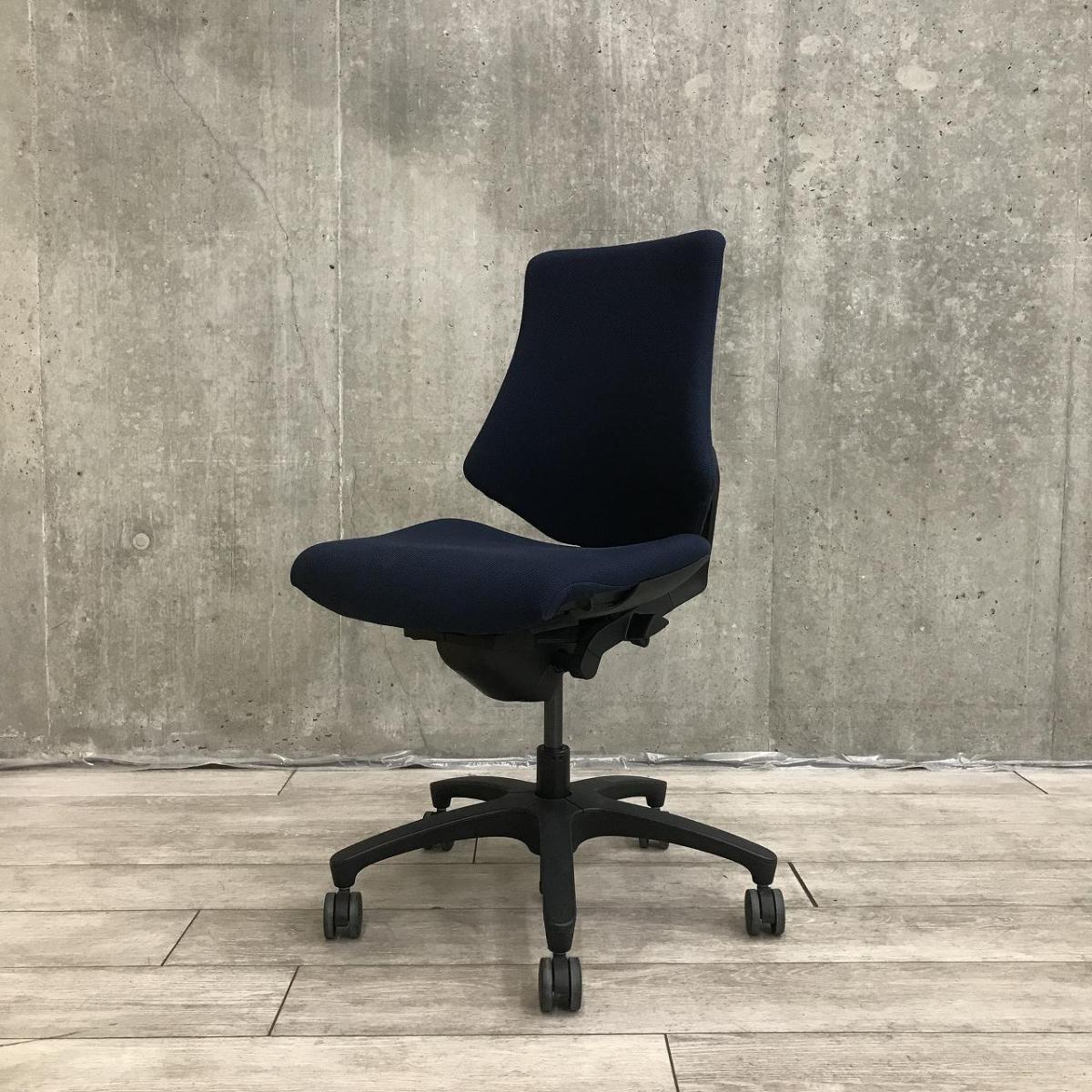 【関東倉庫在庫品】【機能が充実のハイパフォーマンスチェア！】【在庫入替セール品】■イトーキ製　エフクロス　肘無しローバックチェア　■グレー【弊社使用欄：A01020864】【ECBMC】
                        エフクロス
                                    中古
            