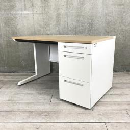 【訳アリ品】【定番サイズの幅1200㎜！人気のナチュラル調天板の片袖机！】■イトーキ（ITOKI）製　CZRシリーズ　片袖机　■ホワイト / 天板：ナチュラル木目調　■シリンダー錠【収納も充実で使いやすい！】