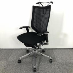 【ベストなポジションが得られる先進設計・上質で快適な座り心地！】■オカムラ(okamura)製　バロン(Baron)チェア　肘付　ハイバック　背面メッシュ　■可動肘・ハンガー付き　■ブラック