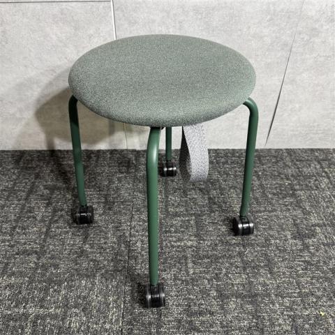 【中古】その他シリーズ MT50CA FZJB オカムラ（okamura） スタッキングチェア