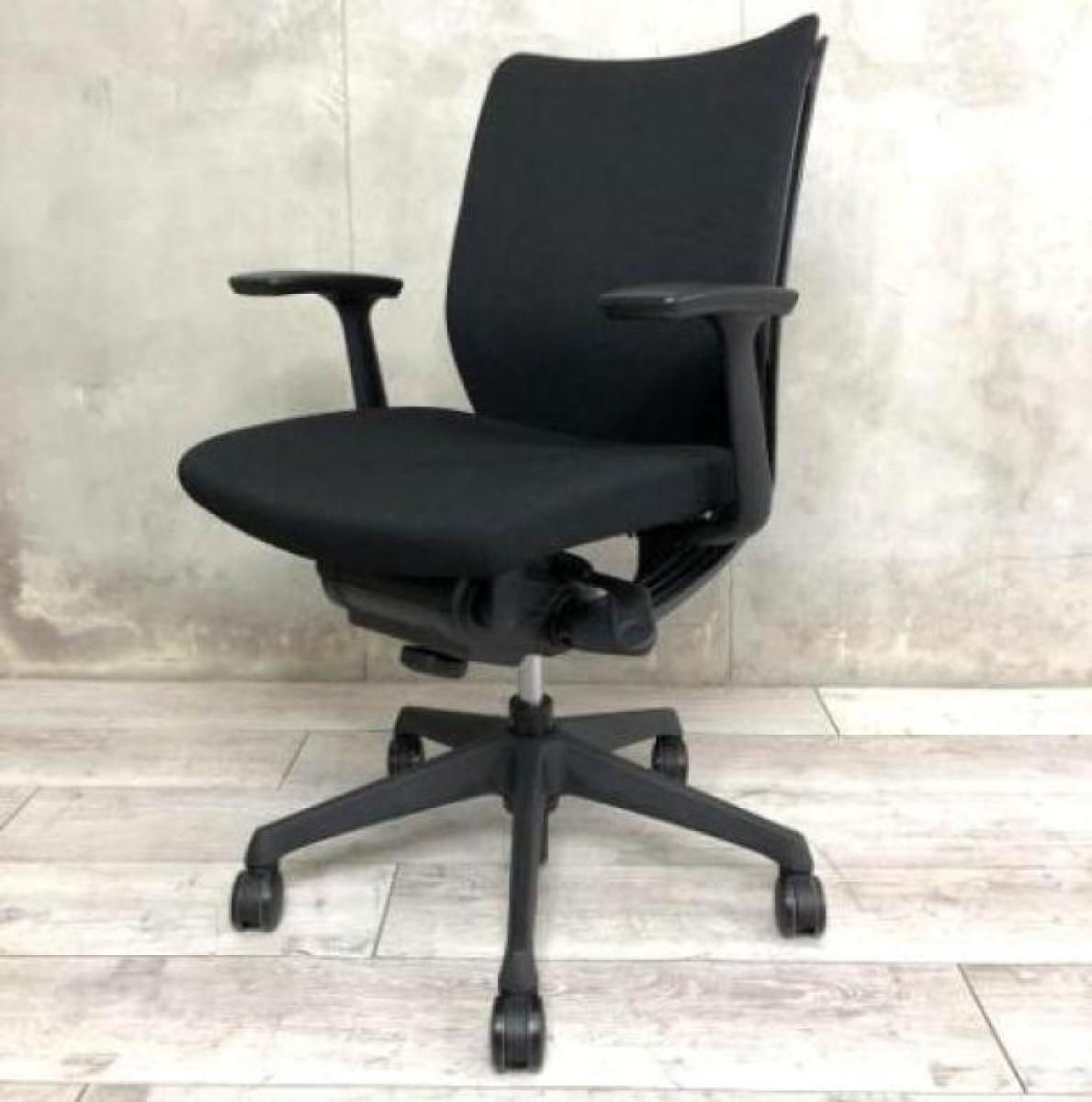 【人間工学に基づいた快適な座り心地！】■オカムラ(okamura)製　ヴィスコンテ(Visconte)チェア　肘付　ローバック　クッションタイプ　スタンダードタイプ  ■ブラック　■デザインアーム(固定肘)【弊社使用欄：A01047840】
                        ヴィスコンテチェア
                                    中古
            