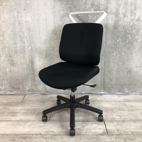 【中古】トルテR  イトーキ（ITOKI） 肘無ローバックチェア