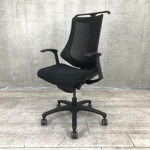 【中古】エフメッシュ  イトーキ（ITOKI） 肘付ハイバックチェア