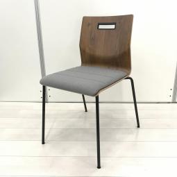 【大量入荷商品】【オシャレな木目調！カフェスペースや休憩スペースにオススメ！】■オカムラ製　スイープ　ミーティングチェア　■木目調ブラウン×グレー【OKT96】【関東倉庫在庫品】【弊社使用欄：】