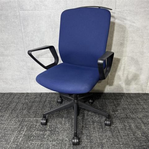 【中古】クレネ KRA-00C ウチダ（UCHIDA) 肘付ミドルバックチェア