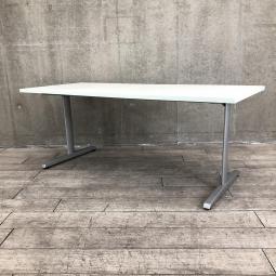 【ちょっとした打ち合わせや作業にもオススメの会議テーブル！シンプルなデザイン性でさまざまスペースに適応！】■オカムラ(okamura)製　8177シリーズ　ミーティングテーブル　矩形　W1800×D750㎜　■天板：ホワイト/T字脚：シルバー【弊社使用欄：A01044965】