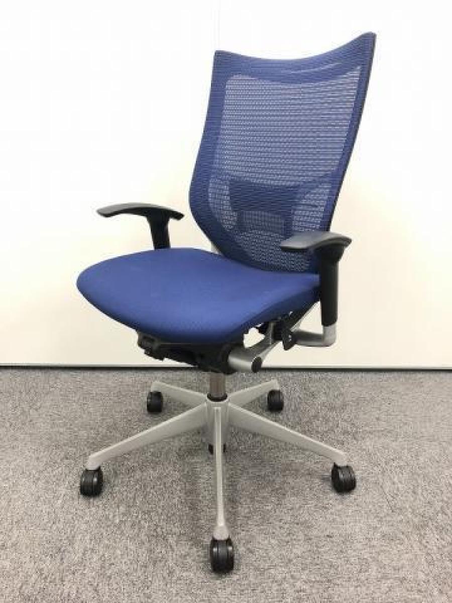 【1月上旬入荷予定】【関西倉庫在庫】オカムラ バロン　ブラックフレーム ネイビー 可動肘付き！　【弊社使用欄：】
                        バロンチェア
                                    中古
            