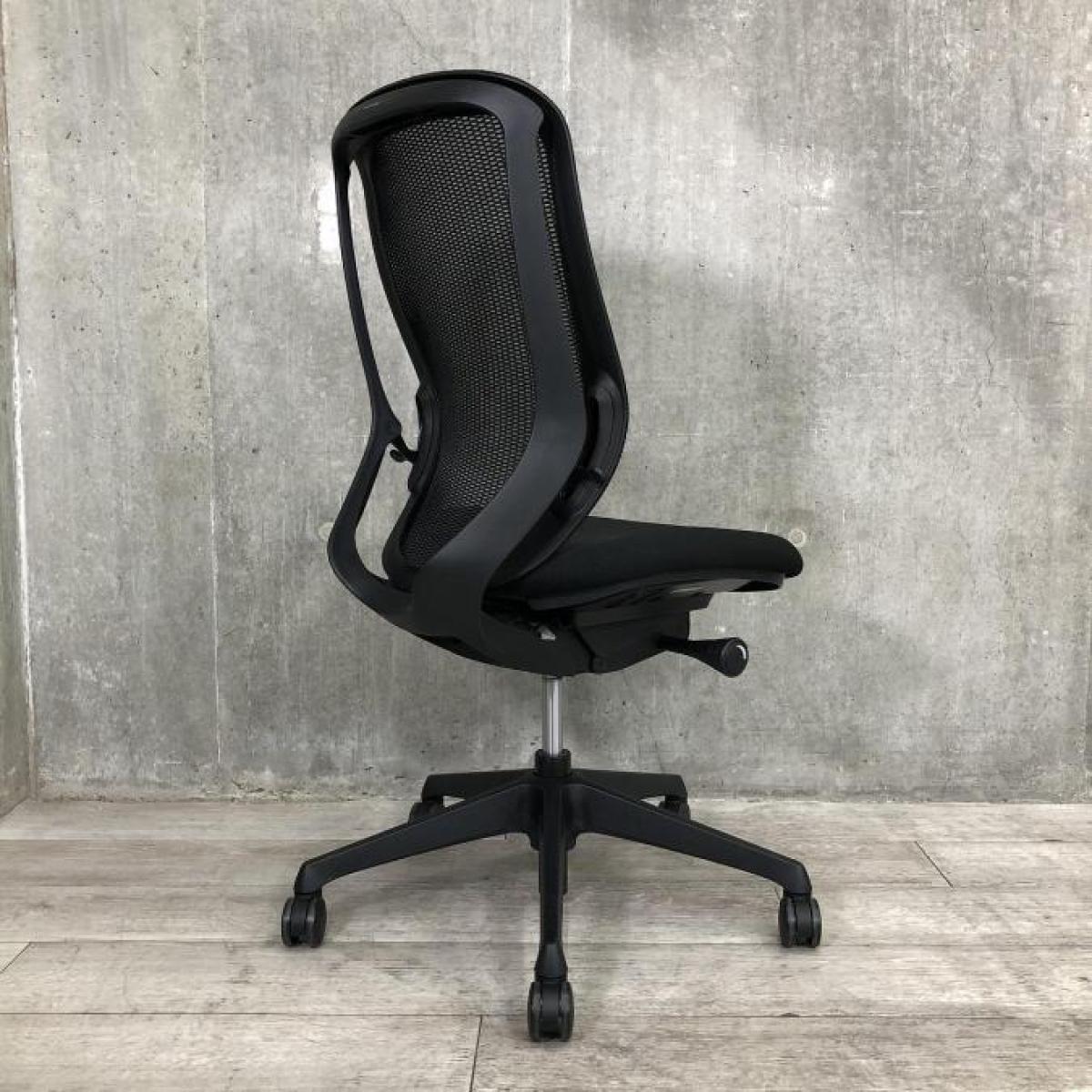 bn　オカムラ　シルフィーチェア　前傾機能　ハイバック　メッシュタイプ　中古 中古】シルフィーメッシュ オカムラ/okamura 肘無ハイバックチェア