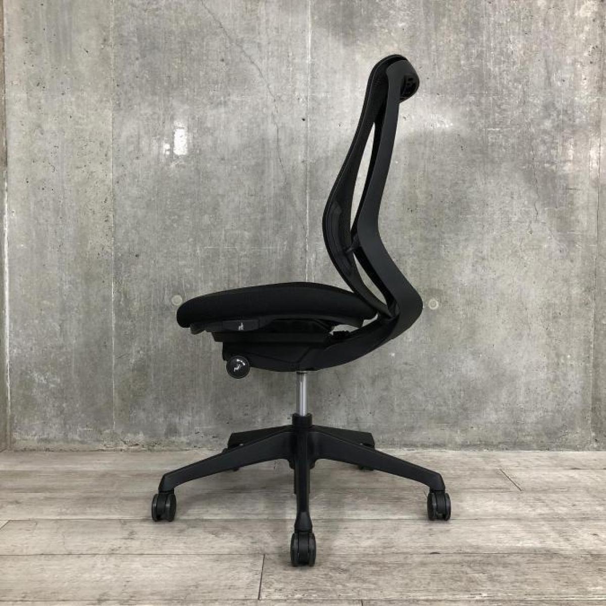 bl　オカムラ　シルフィーチェア　前傾機能　ハイバック　メッシュタイプ　中古 中古】シルフィーメッシュ オカムラ/okamura 肘無ハイバックチェア