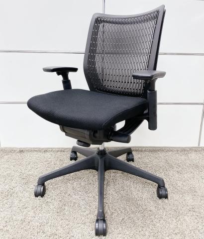 【中古】ヴィスコンテチェア  オカムラ（okamura） 肘付ローバックチェア