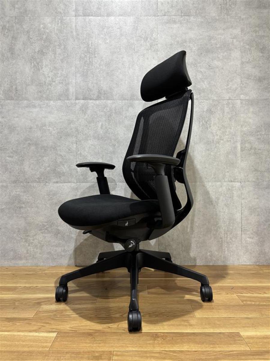 【西】～快適とスタイルを両立！長時間作業に最適な高機能オフィスチェア～【オカムラ】【シルフィー】【可動肘】【可動ヘッドレスト】【ブラック】【前傾姿勢】【フレームブラック】【チェア】【椅子】【イス】【事務椅子】【デスク】【机】【書庫】【書棚】【棚】【ラック】【収納】【格安】【安い】【メーカー】【レイアウト変更】【模様替え】【福岡オフィス家具】【福岡中古家具】【中古事務什器】【中古チェア】【中古椅子】
                        シルフィーメッシュ
                                    中古
            