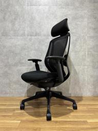 【西】~快適とスタイルを両立!長時間作業に最適な高機能オフィスチェア~【オカムラ】【シルフィー】【可動肘】【可動ヘッドレスト】【ブラック】【前傾姿勢】【フレームブラック】【チェア】【椅子】【イス】【事務椅子】【デスク】【机】【書庫】【書棚】【棚】【ラック】【収納】【格安】【安い】【メーカー】【レイアウト変更】【模様替え】【福岡オフィス家具】【福岡中古家具】【中古事務什器】【中古チェア】【中古椅子】