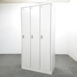 【ゆとりのある収納スペース！】衣類や個人の荷物の管理に！ロングセラー商品のオカムラFZロッカー入荷！
定番のグレー系カラー！
■オカムラ/FZ/ニューグレー