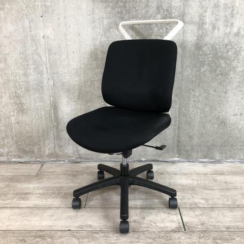 【中古】トルテR  イトーキ（ITOKI） 肘無ローバックチェア