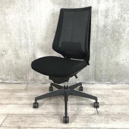 【体格差に応じた最適サポートを実現！心地よい座り心地とスタイリッシュなデザインが人気！】■コクヨ（KOKUYO）　デュオラ（Duora）チェア　肘無し　ハイバック　背面メッシュ　■ランバーサポート付き　■ブラック