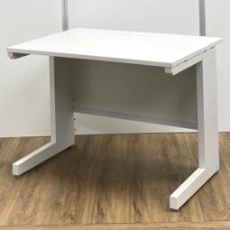 【省スペースにも対応可能W1000mmデスク！※高さ700mm】◆内田洋行　スカエナ　Sタイプ　引き出しなし　ホワイト　《オフィスバスターズ福岡博多店は、福岡を拠点として、日本全国へ中古オフィス用品・オフィス家具を提供しております》