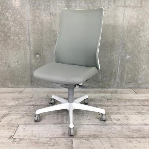 【中古】フルーエントチェア  オカムラ（okamura） 肘無ハイバックチェア