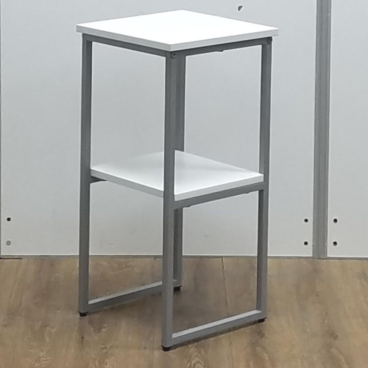 ★ホワイト　W350xD350xH700サイズ　角型　フレキシブルに使える！　電話台やアルコール消毒液スタンドとしても！　テレホンスタンド　電話台！！
                        その他シリーズ
                                    中古
            