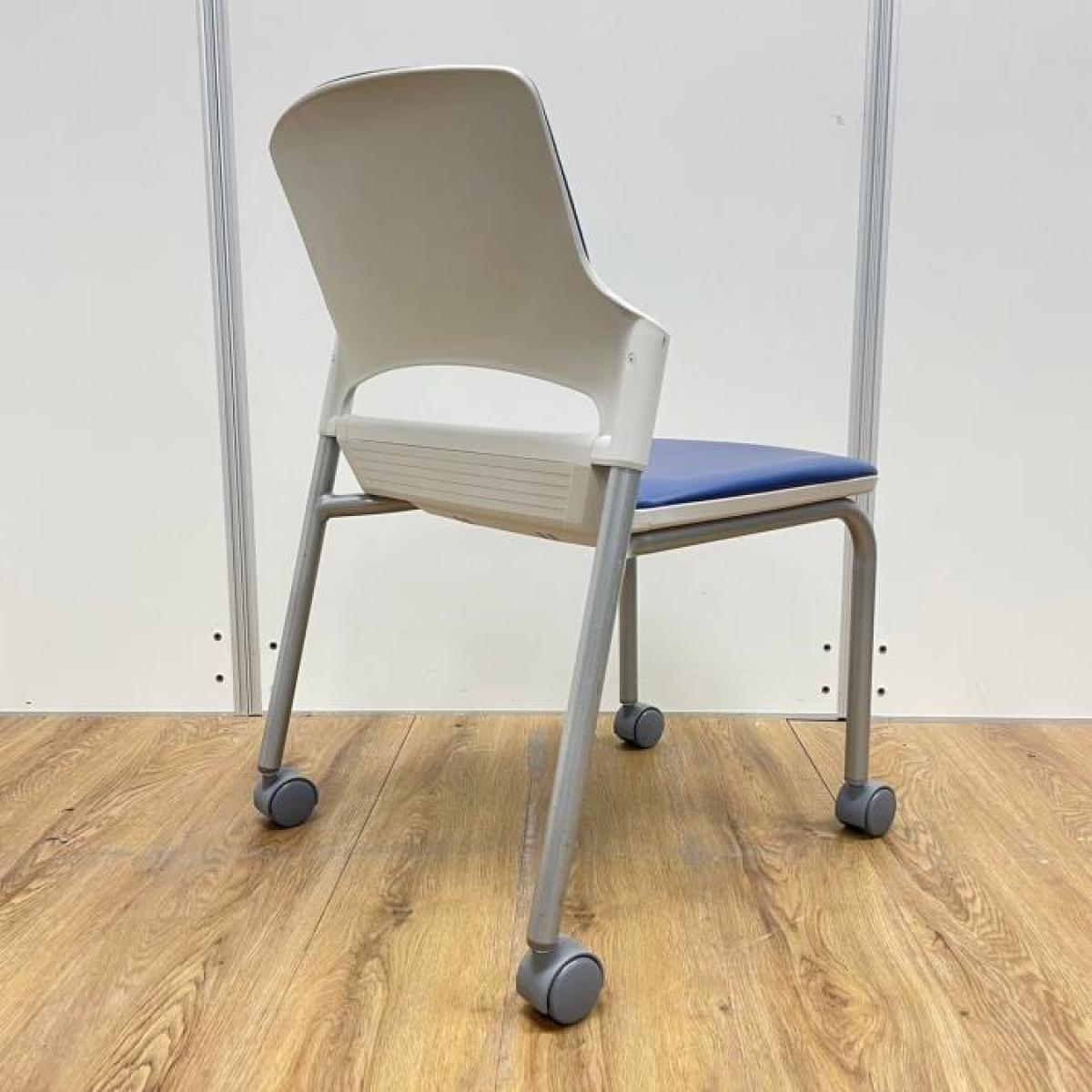 中古】MF-180シリーズ ウチダ/UCHIDA スタッキングチェア 565692