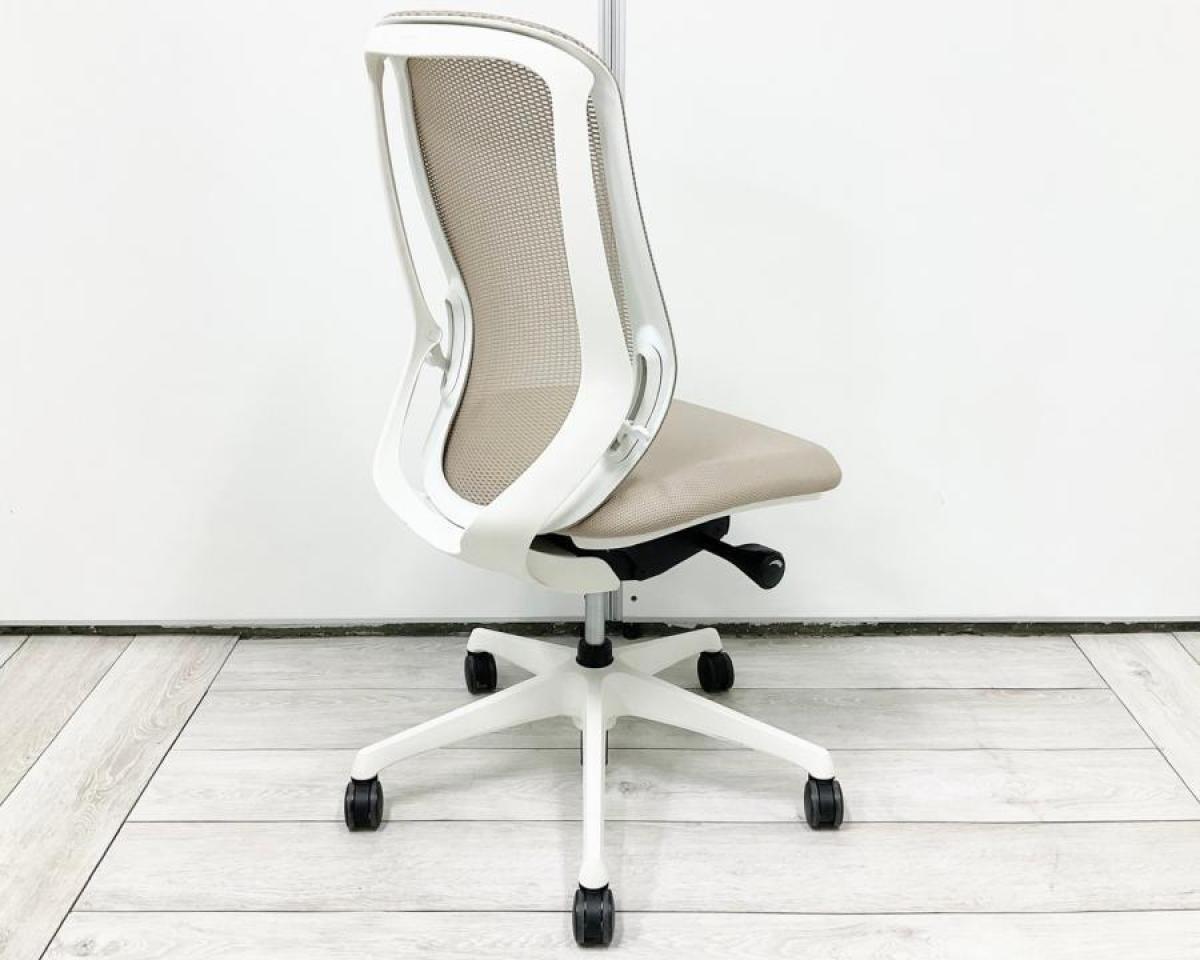 中古】シルフィーメッシュ オカムラ/okamura 肘無ハイバックチェア