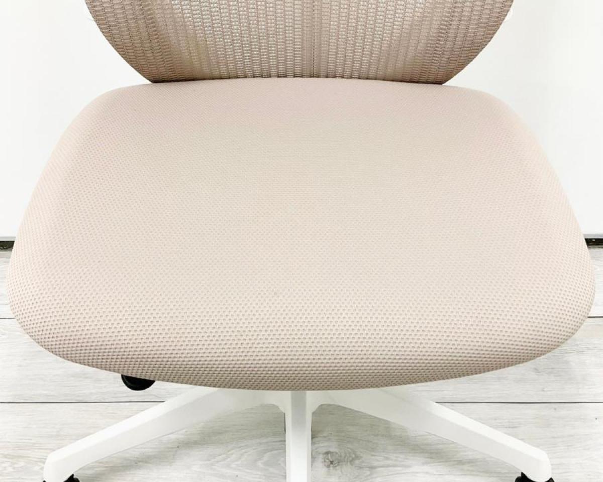 中古】シルフィーメッシュ オカムラ/okamura 肘無ハイバックチェア