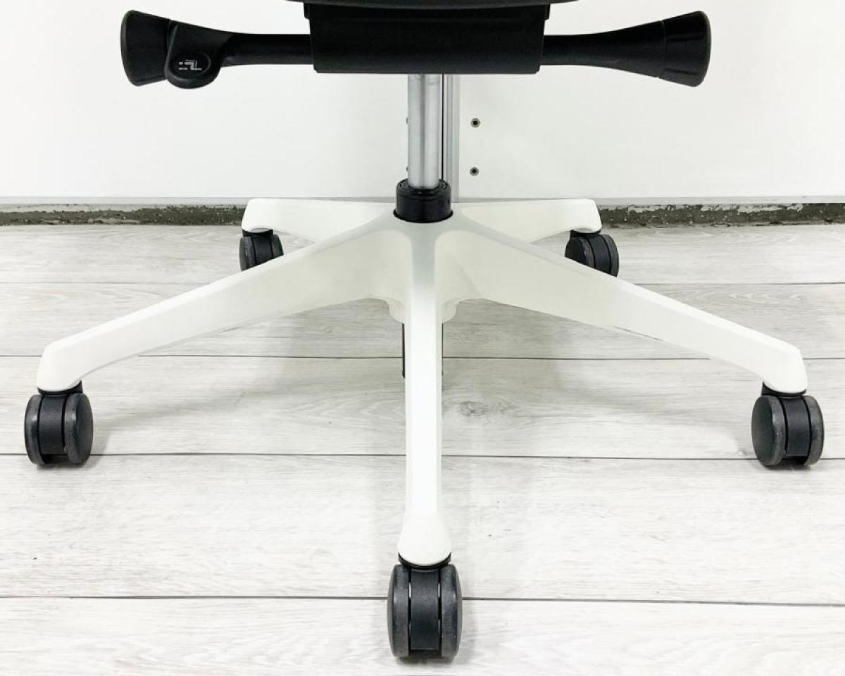 中古】シルフィーメッシュ オカムラ/okamura 肘無ハイバックチェア