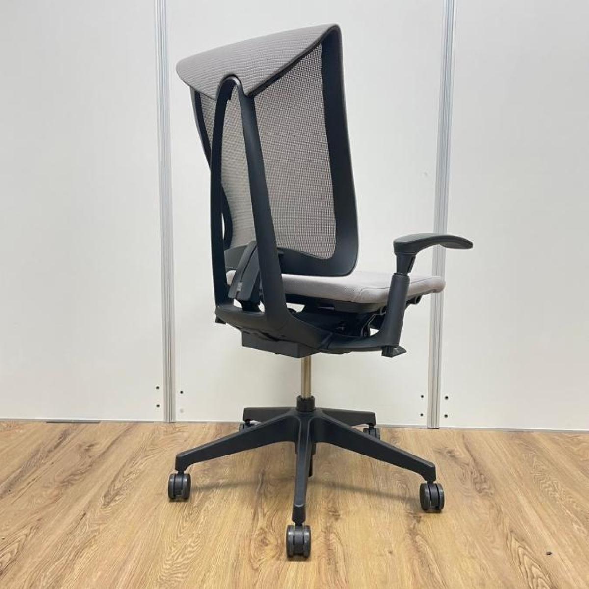 中古】セレーオチェア イトーキ/ITOKI 肘付ハイバックチェア 565843 