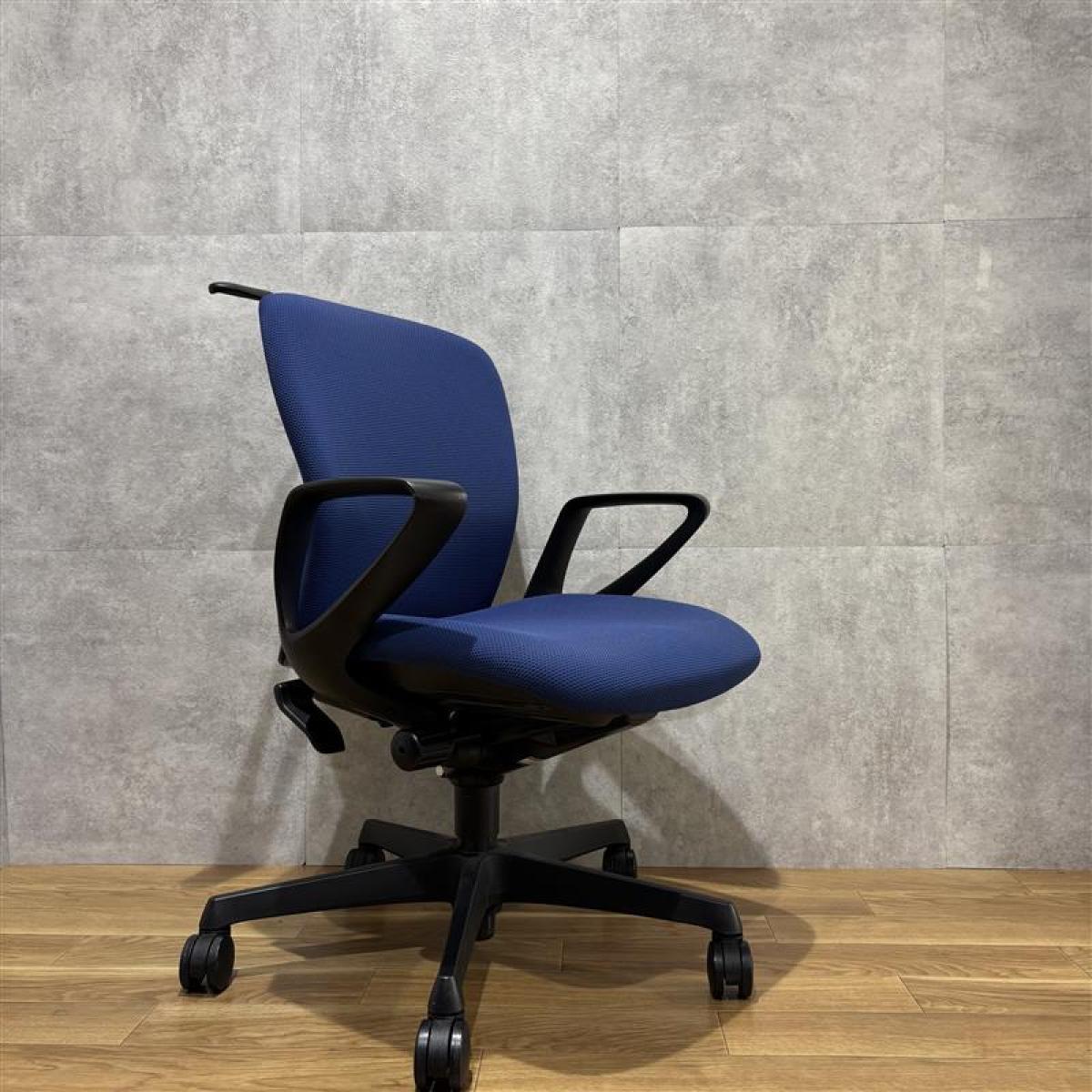 中古】スラート オカムラ/okamura 肘付ローバックチェア 565942 - 中古