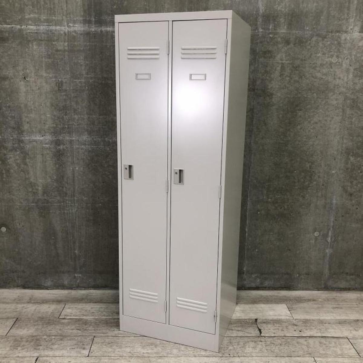 人気商品が入荷！スペースにフィットしやすく実は人気が高い2人用ロッカー！シリンダー錠でセキュリティ面も安心！
■イトーキ/J型/ホワイトグレー
                        J型
                                    中古
            